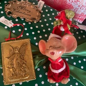 NWT Kissing Christmas Mistletoe Mouse Ornament